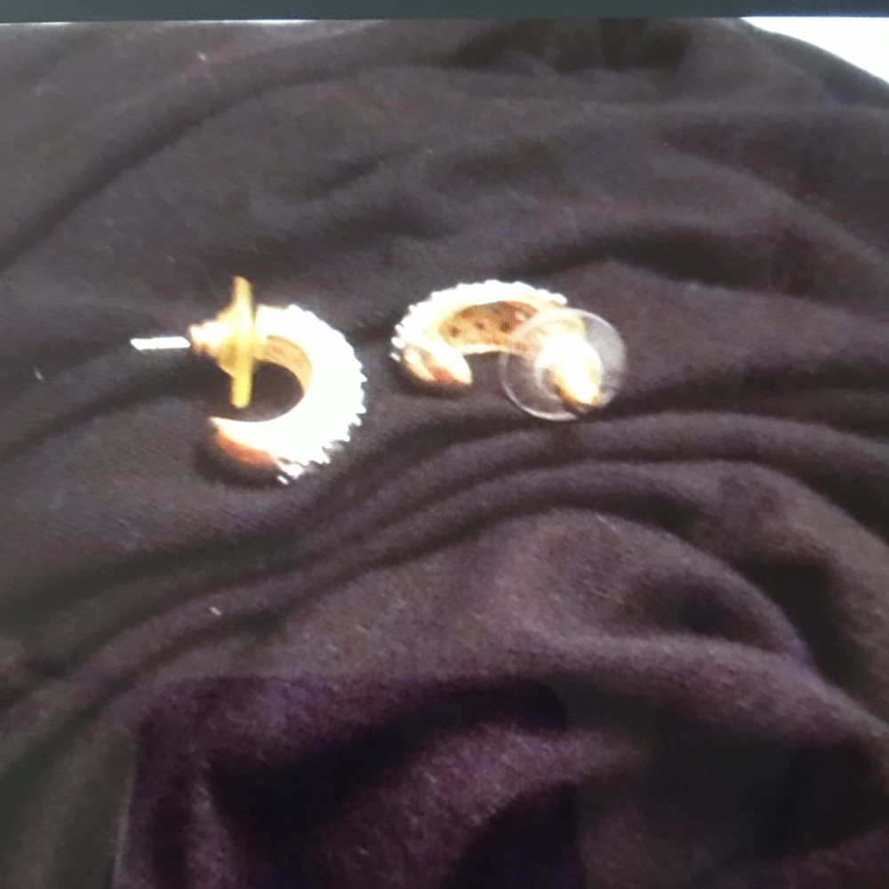 Earrings - Picture 2 of 2